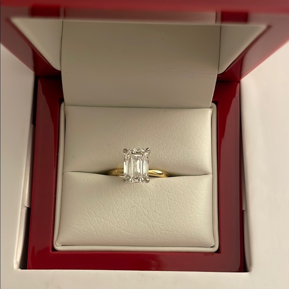 2.56 E VVS1 Emerald cut LAB diamond ring